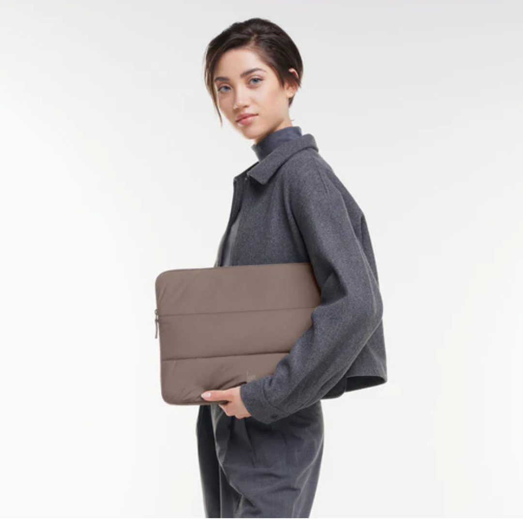 LAPTOP SLEEVE BUFFER BLACK OYSTER