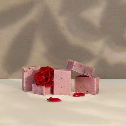 PEELINGSEIFE ROSENBLÄTTER